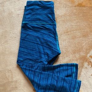 Lululemon green, navy, black striped cropped leggings. Size 10